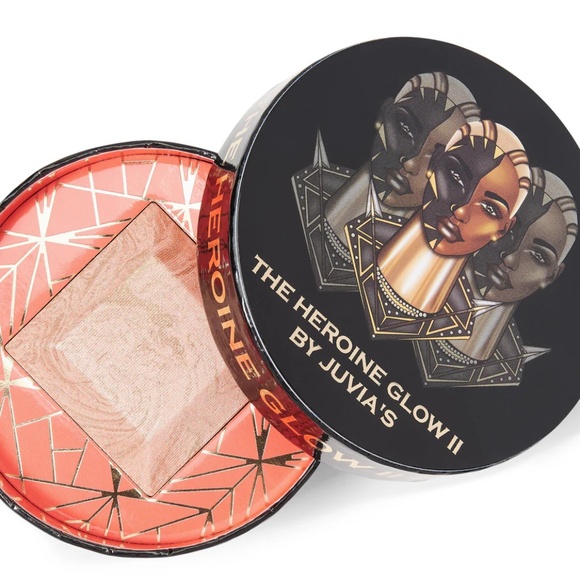 Juvia's Place "The Heroine Glow II" highlighter - Picture 1 of 6